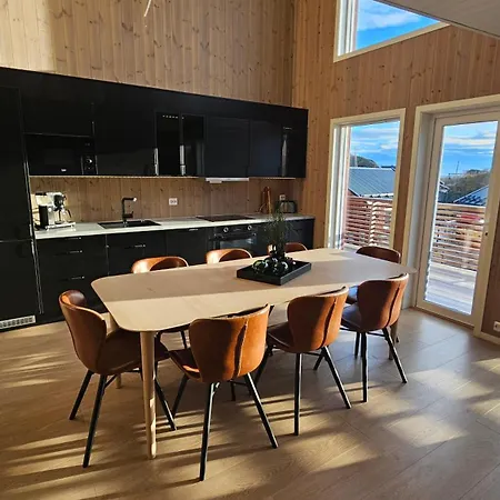 Lofoten Seaview Cabin, Finnvika 펜션 Vestvagoy